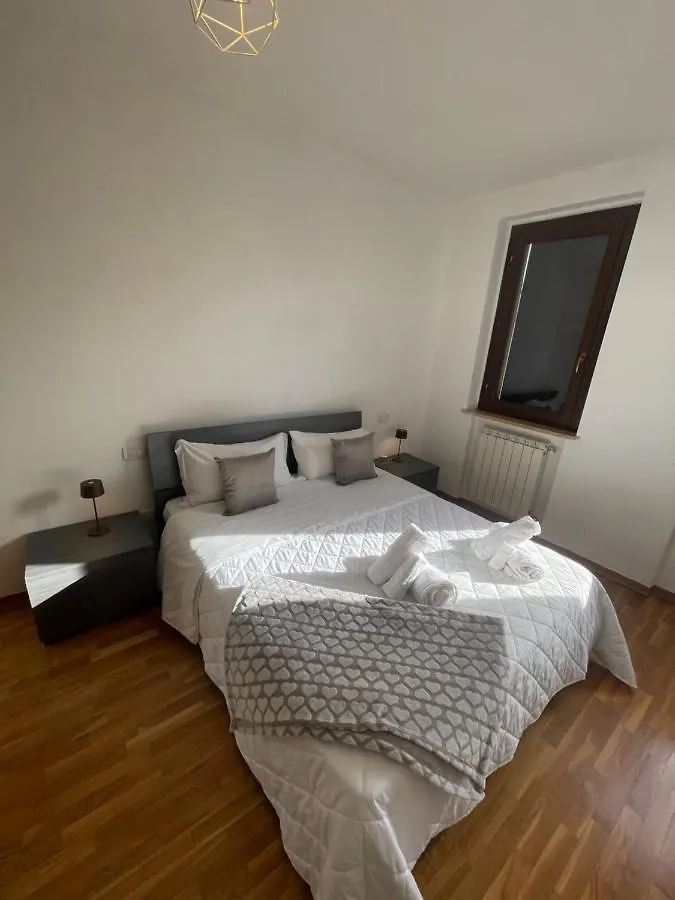 Casa Anna-Appartamento Con Garage- Arezzo Italien